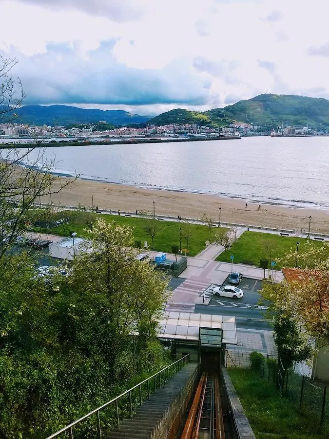 Apartamento en la playa con parking privado Getxo